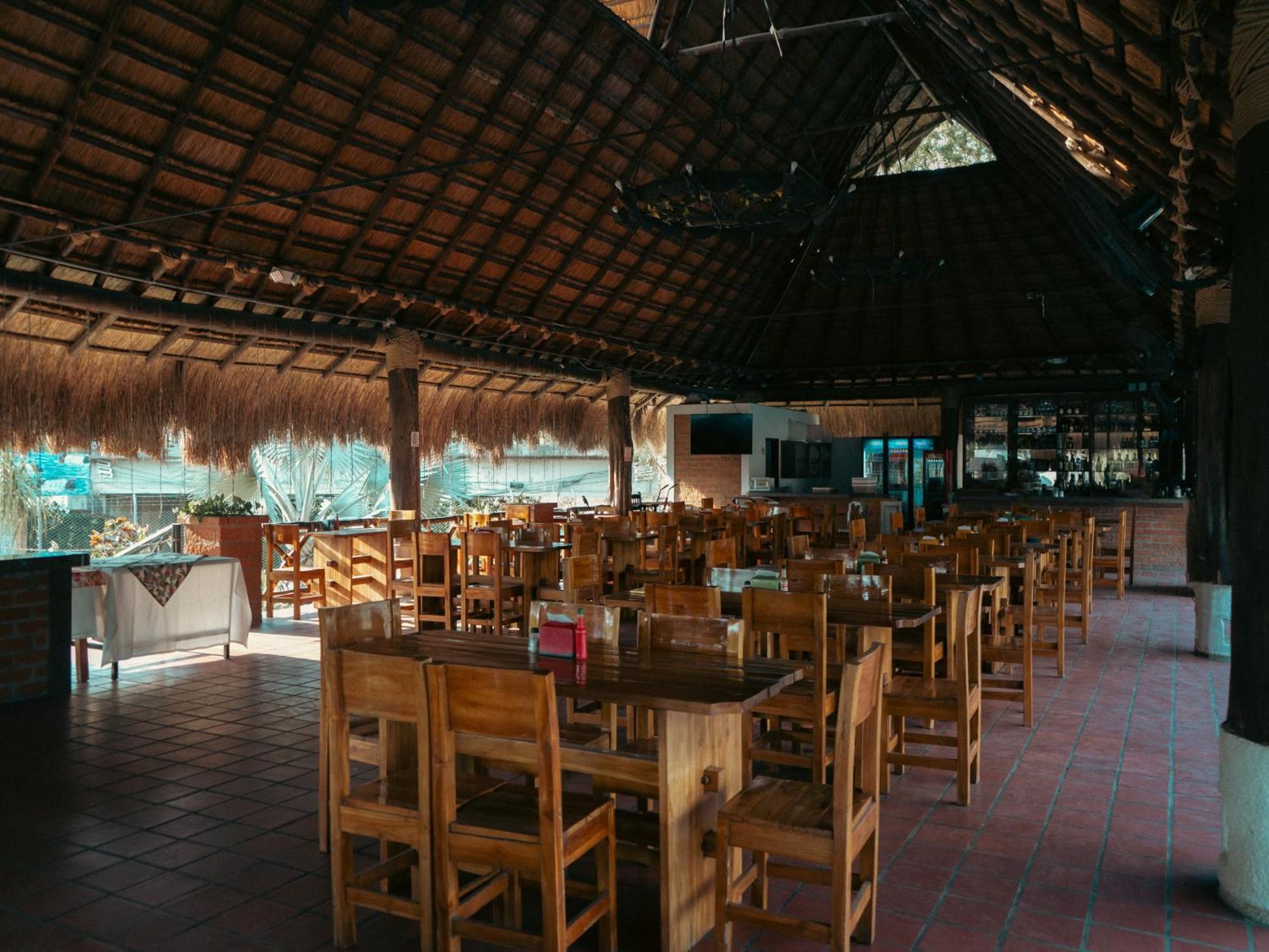 Hotel Acuarela Del Rio Santa Fe de Antioquia Exterior foto